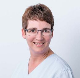 Frau Claudia Richter Zahnmedizinische Fachangestellte Schwerpunkt: Zahnärztliche Assistenz